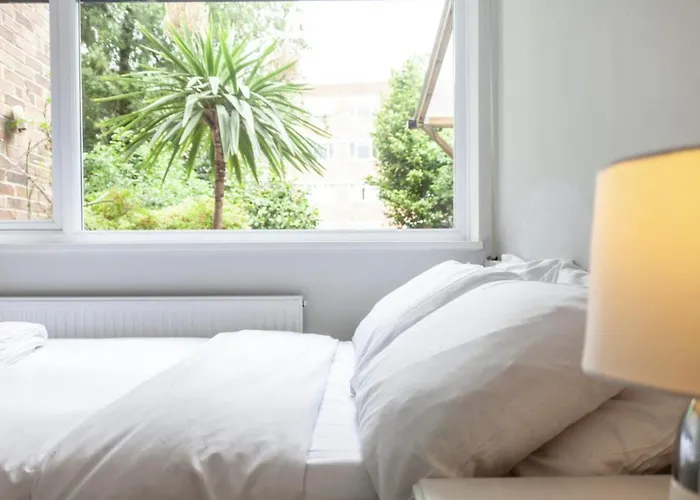 Peaceful Renovated 5Bdr House Wgarden