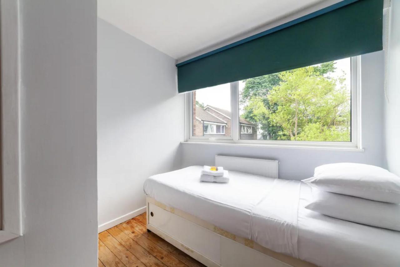 Peaceful Renovated 5bdr House Wgarden Лондон